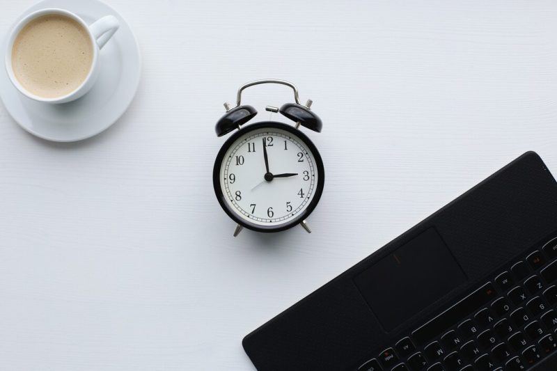 چگونه می توانید از افسانه های رایج مدیریت زمان اجتناب کنید؟