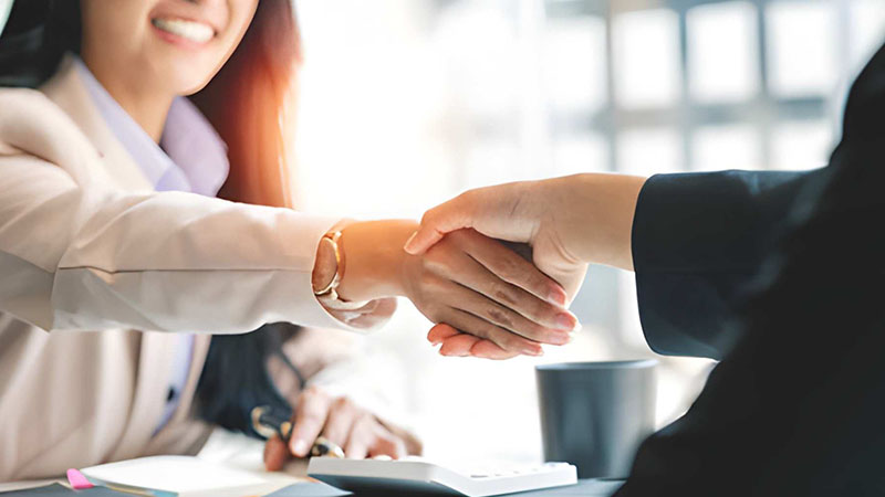 موفقیت در روابط کاری با زبان بدن حرفهای