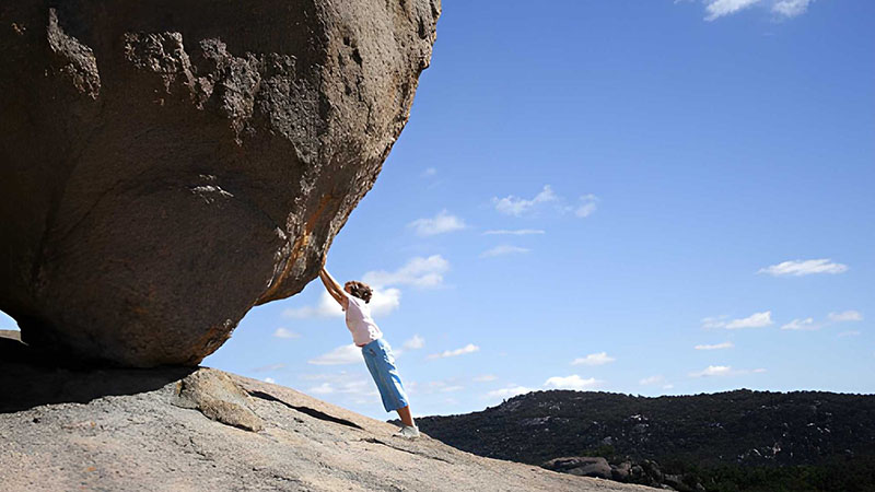 چگونه در سختترین شرایط زندگی قوی بمانیم؟